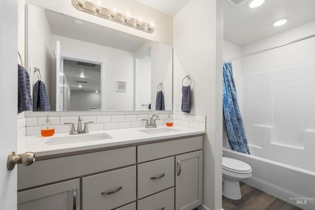 3410 S Rosa Parks Way, Nampa, ID 83687