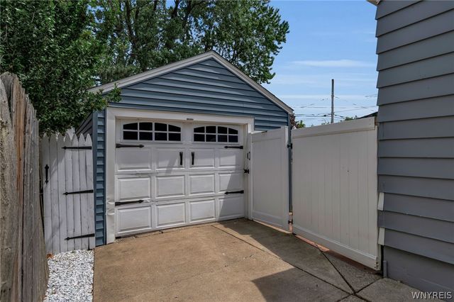 203 Hawthorne Avenue, Tonawanda, NY 14223
