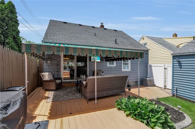 203 Hawthorne Avenue, Tonawanda, NY 14223