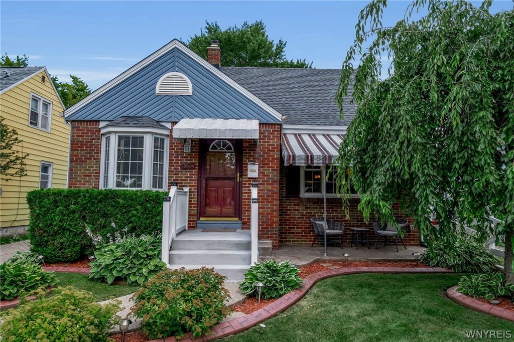 203 Hawthorne Avenue, Tonawanda, NY 14223