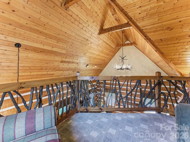 17 Rachels Circle, Maggie Valley, NC 28751