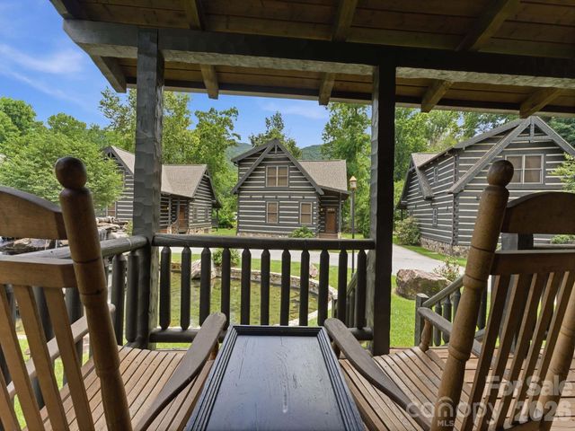 17 Rachels Circle, Maggie Valley, NC 28751