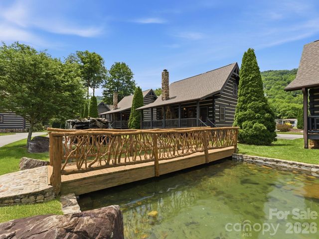 17 Rachels Circle, Maggie Valley, NC 28751