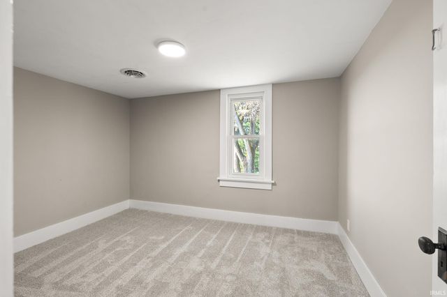 1656 W 300 Road, Huntington, IN 46750