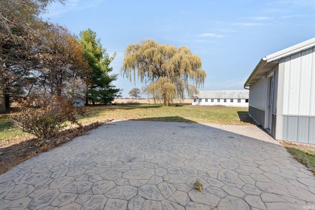 1656 W 300 Road, Huntington, IN 46750