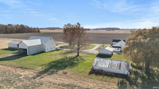1656 W 300 Road, Huntington, IN 46750