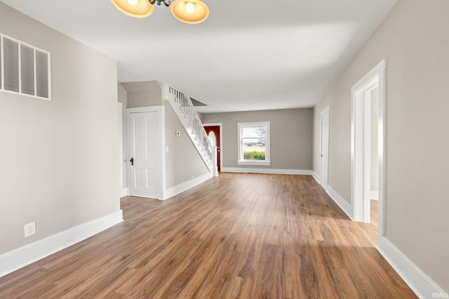 1656 W 300 Road, Huntington, IN 46750