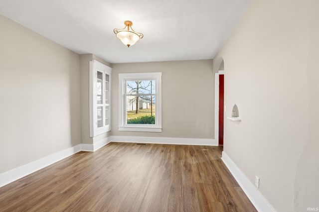 1656 W 300 Road, Huntington, IN 46750