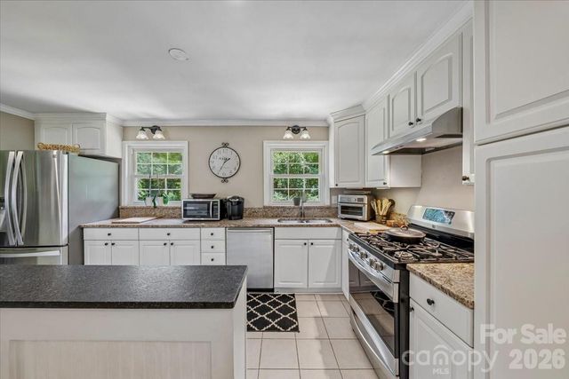 1135 Blueberry Lane, Charlotte, NC 28226