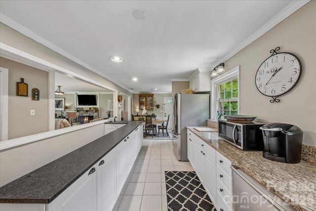 1135 Blueberry Lane, Charlotte, NC 28226