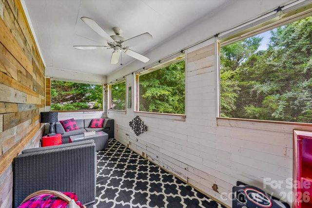 1135 Blueberry Lane, Charlotte, NC 28226
