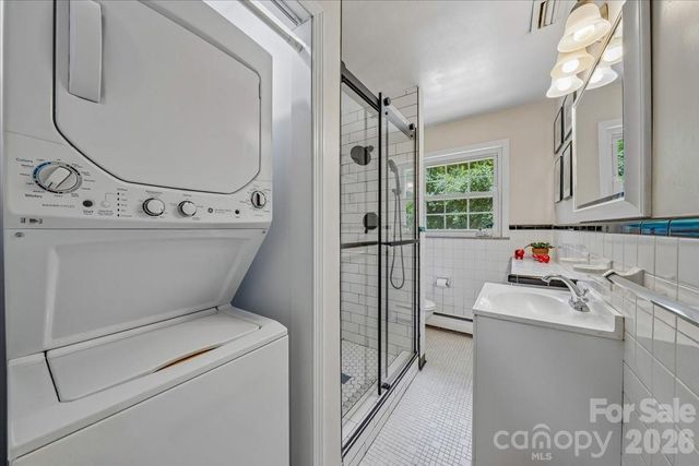 1135 Blueberry Lane, Charlotte, NC 28226