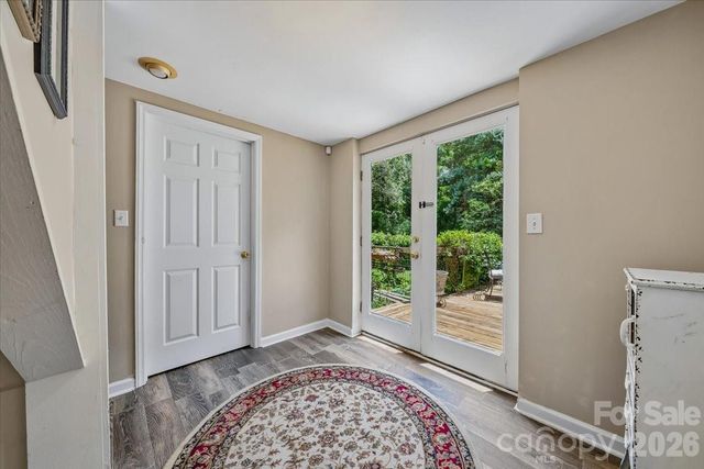 1135 Blueberry Lane, Charlotte, NC 28226