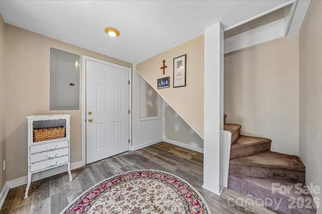 1135 Blueberry Lane, Charlotte, NC 28226