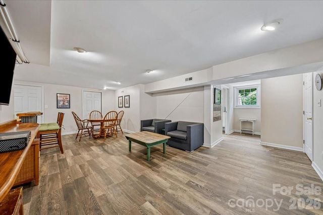 1135 Blueberry Lane, Charlotte, NC 28226