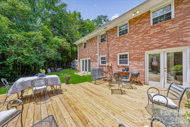 1135 Blueberry Lane, Charlotte, NC 28226