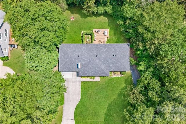 1135 Blueberry Lane, Charlotte, NC 28226