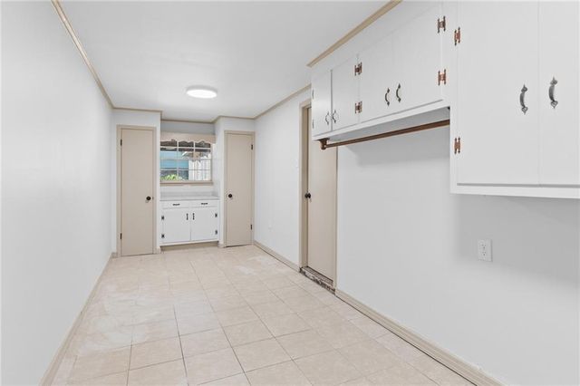 2225 E Vaughan Drive, Mobile, AL 36605