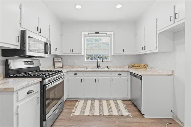 2225 E Vaughan Drive, Mobile, AL 36605