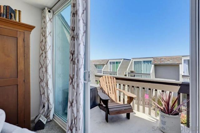 6333 Mount Ada Rd 269, San Diego, CA 92111