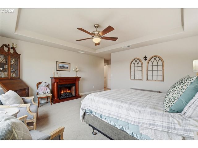 2300 E 6TH St, La Center, WA 98629