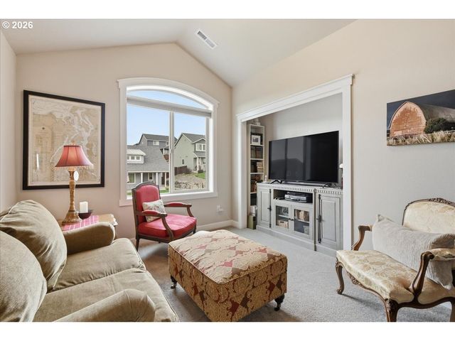 2300 E 6TH St, La Center, WA 98629