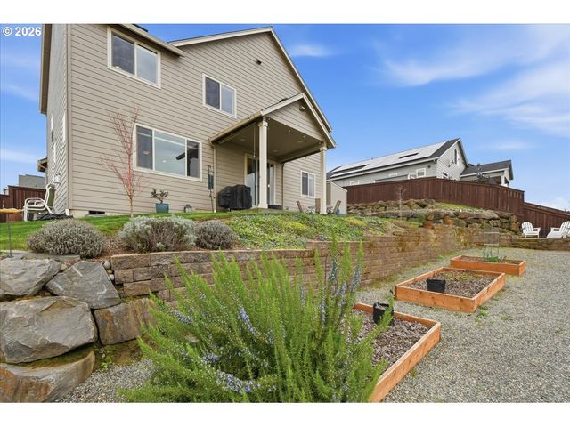 2300 E 6TH St, La Center, WA 98629