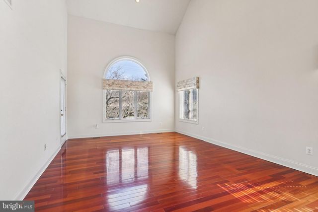 663 AUGUSTA CT, Berwyn, PA 19312