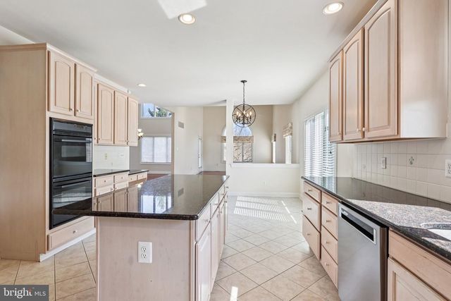 663 AUGUSTA CT, Berwyn, PA 19312