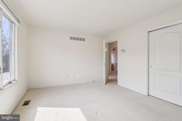 663 AUGUSTA CT, Berwyn, PA 19312