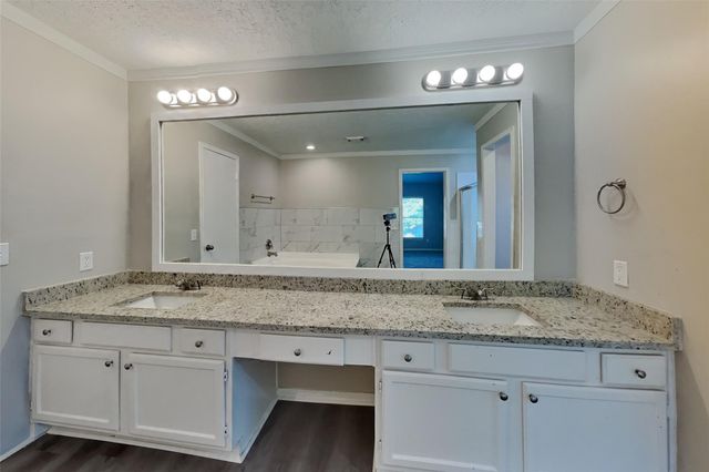 9322 Wandsworth Drive, Spring, TX 77379