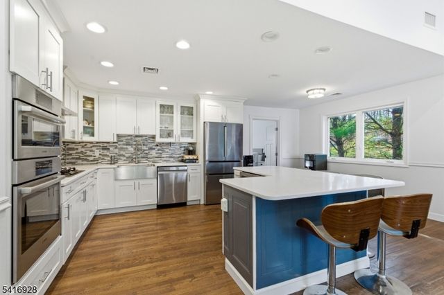 14 Cindy Ln, Jefferson Twp., NJ 07438