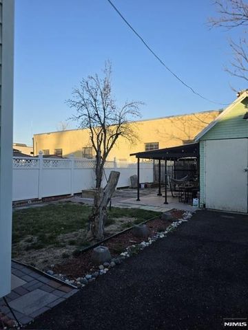 732 Essex Avenue, Linden, NJ 07036