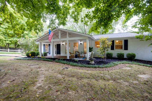 5845 Catholic Church Rd, Cedar Hill, TN 37032