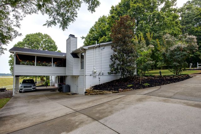 5845 Catholic Church Rd, Cedar Hill, TN 37032