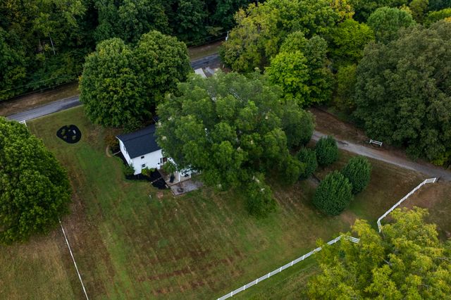 5845 Catholic Church Rd, Cedar Hill, TN 37032