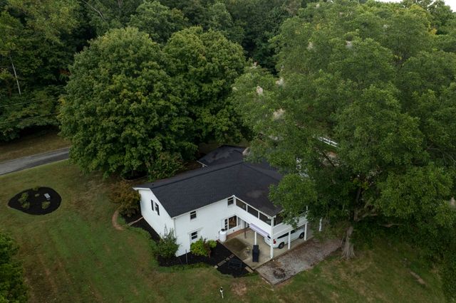 5845 Catholic Church Rd, Cedar Hill, TN 37032