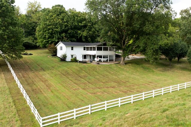 5845 Catholic Church Rd, Cedar Hill, TN 37032