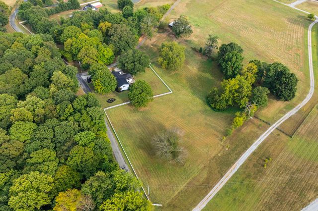 5845 Catholic Church Rd, Cedar Hill, TN 37032