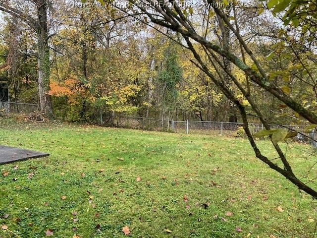 1107 Village Drive, South Charleston, WV 25309