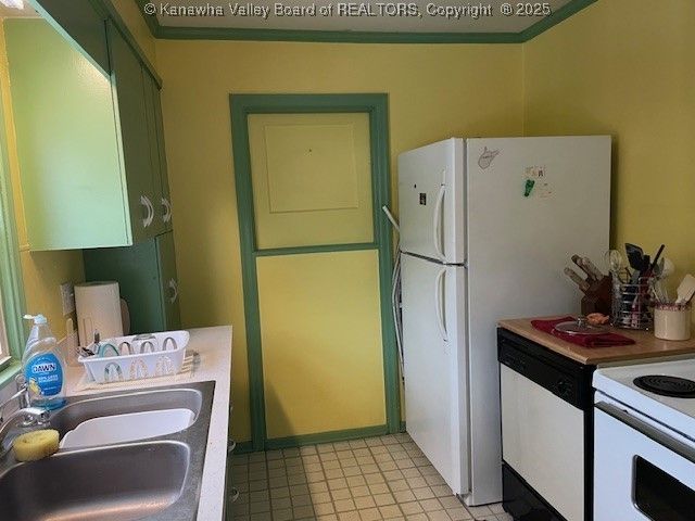 1107 Village Drive, South Charleston, WV 25309