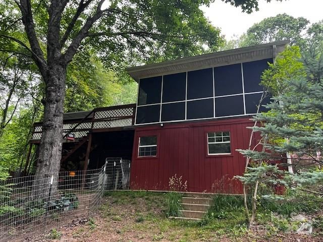 530 Burge Mountain Road, Hendersonville, NC 28792