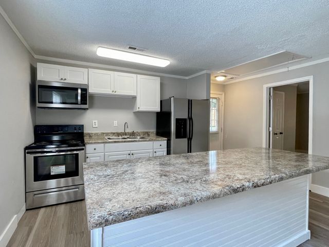 2405 Eden St, Nashville, TN 37208