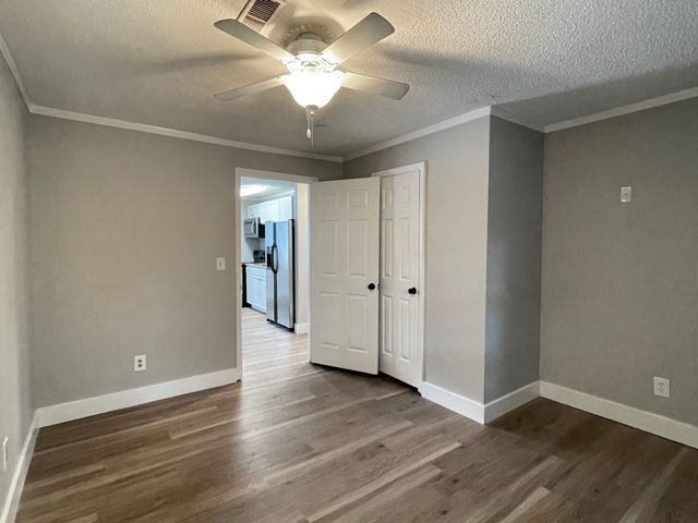 2405 Eden St, Nashville, TN 37208