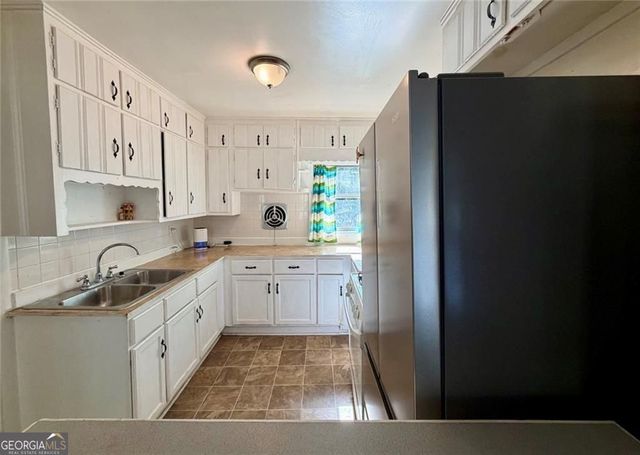 2246 Rhinehill Road, Atlanta, GA 30315