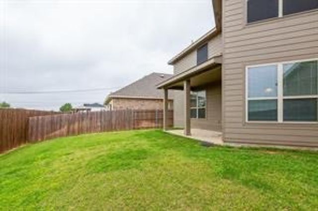 8208 Pine Meadows Drive, Fort Worth, TX 76244