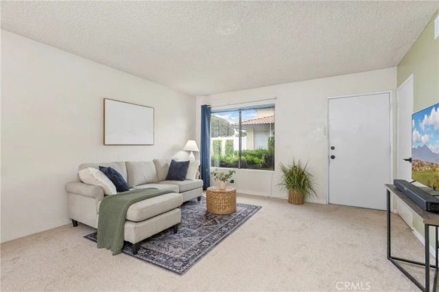 571 W Greenwood Avenue 12, La Habra, CA 90631