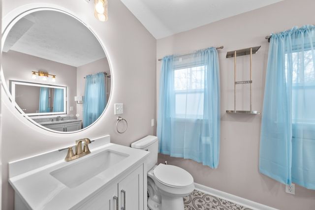 2275 Spruce Loop, Crossville, TN 38555