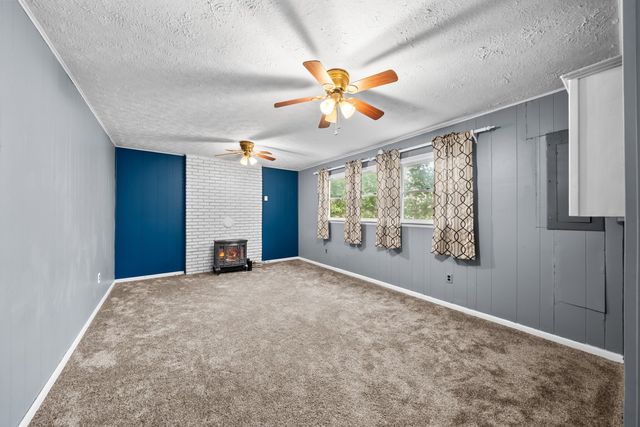 2275 Spruce Loop, Crossville, TN 38555