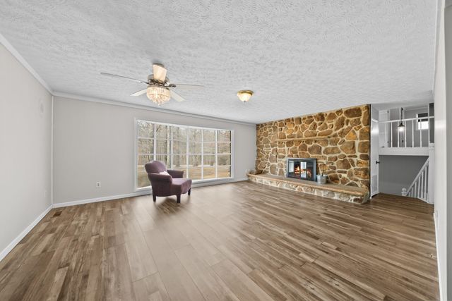 2275 Spruce Loop, Crossville, TN 38555